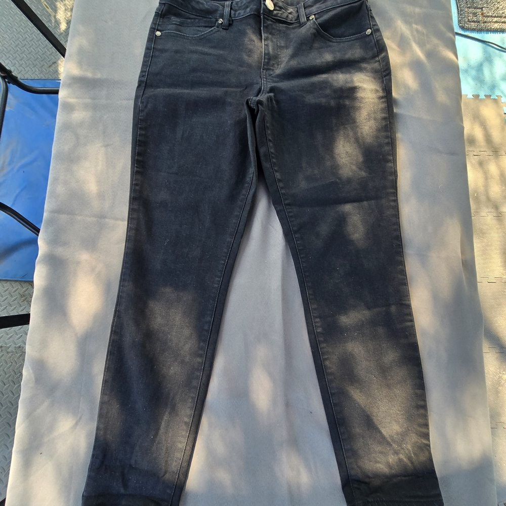 1822 Denim Women's Black Skinny Jeans A-11